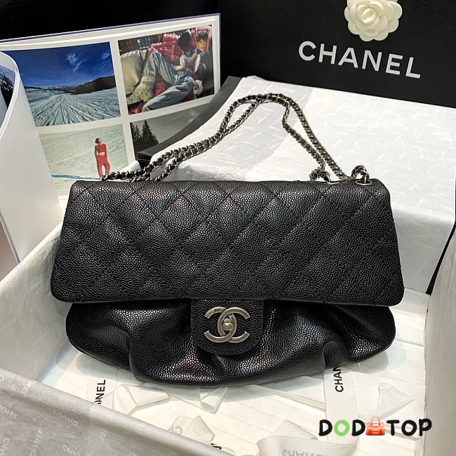 Chanel Vintage Black Flap Bag Size 30 x 18 x 4 cm - 1
