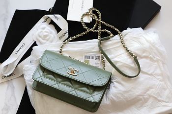 Chanel FU Vintage Green Flap Bag Size 20 × 12 × 8 cm