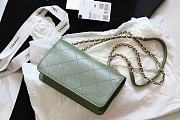 Chanel FU Vintage Green Flap Bag Size 20 × 12 × 8 cm - 2