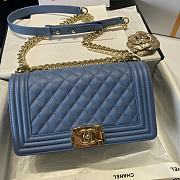 Chanel Boy Handbag Grain Calfskin Sky Blue A67086 Size 25 cm - 6
