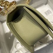 Chanel Boy Handbag Grain Calfskin Olive Green A67085 Size 20 cm - 6