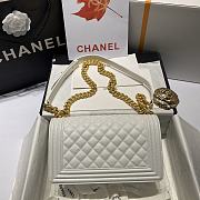 Chanel Boy Handbag Grain Calfskin White A67086 Size 25 cm - 4