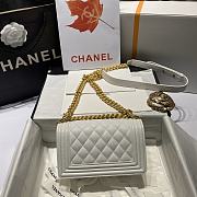 Chanel Boy Handbag Grain Calfskin White A67085 Size 20 cm - 4