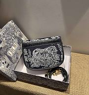 Dior Medium Bobby Bag Blue Toile De Jouy Reverse Jacquard Size 22 x 17 x 6 cm - 6