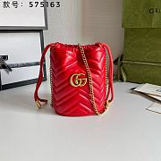 Gucci Leather GG Marmont Mini Bucket Bag Red 575163 size 19 x 17 cm - 1