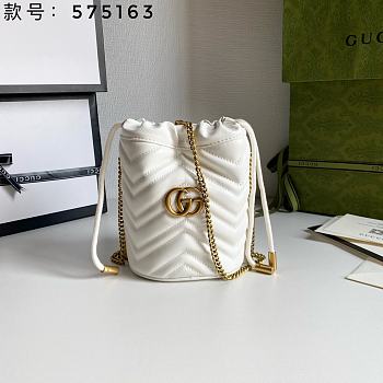 Gucci Leather GG Marmont Mini Bucket Bag White 575163 size 19 x 17 cm