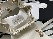 Chanel Small Backpack in White Calfskin Size 18 × 18 × 12 cm - 6