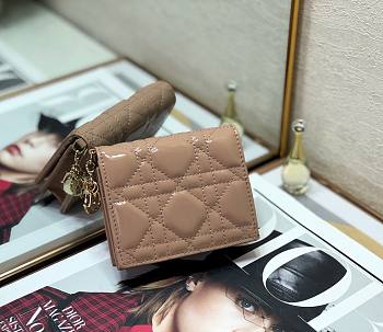 Mini Lady Dior Wallet Patent Cannage Calfskin Warm Taupe S0178 Size 11 x 9 cm