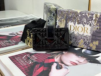  Lady Dior 5-Gusset Card Holder Patent Calfskin Black S0074 Size 10.5 x 6 x 3 cm