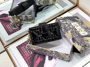 Lady Dior 5-Gusset Card Holder Patent Calfskin Black S0074 Size 10.5 x 6 x 3 cm - 2