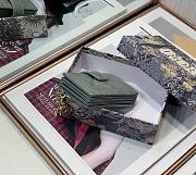 Lady Dior 5-Gusset Card Holder Patent Calfskin Gray S0074 Size 10.5 x 6 x 3 cm - 2