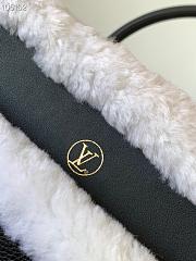 LV On My Side MM Black Shearling & Grained Calfskin M58908 Size 30.5 cm - 2