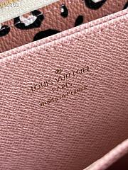 Louis Vuitton Zippy Wallet Wild at Heart M80683 White Size 19.5 x 10.5 x 2.5 cm - 2