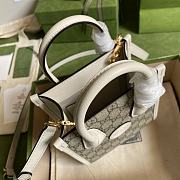 Gucci Mini tote bag with Interlocking G White ‎671623 Size 16 x 20 x 7 cm - 2