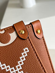 LV ONTHEGO MM Small Handbag 10 Brown M45595 Size 34 x 26 x 15 cm - 5