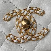 Chanel Vintage Chain Flap Bag White AS2975 Size 20×6×15 cm - 5