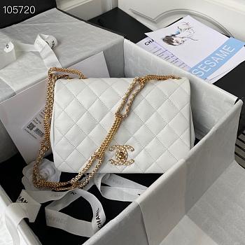 Chanel Vintage Chain Flap Bag White AS2975 Size 16×23.5×6.5 cm