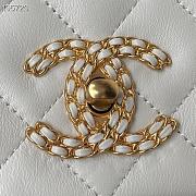 Chanel Vintage Chain Flap Bag White AS2975 Size 16×23.5×6.5 cm - 2