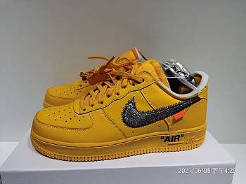 Off-White x Nike Air Force 1 “University Gold” DD1876-700