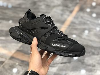 Balenciaga Sneakers 06