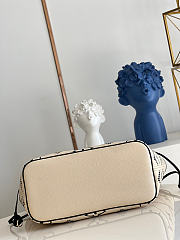 Louis Vuitton LV Neverfull Handbag M46040 Size 31 x 28 x 14 cm - 5
