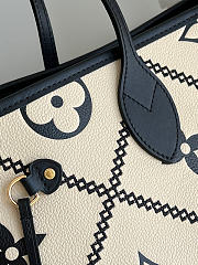 Louis Vuitton LV Neverfull Handbag M46040 Size 31 x 28 x 14 cm - 4