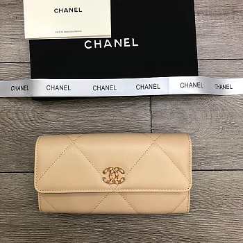 Chanel Wallet Pink Size 19 cm