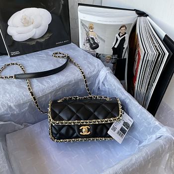 Chanel Flapbag Black Size 21 x 12 x 7.5 cm