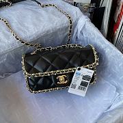 Chanel Flapbag Black Size 21 x 12 x 7.5 cm - 5