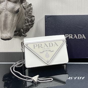 Prada Messenger Bag White Size 9.5 x 3.5 x 17 cm