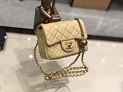 Chanel Golden Ball Lambskin Beige Size 13 x 18 x 7 cm - 6