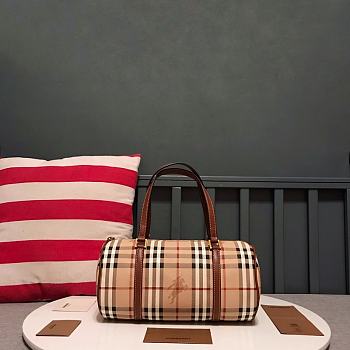 Dodo Burberry Handbag Classic Size 29 cm