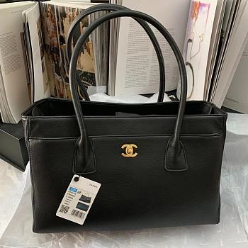 Chanel Handbag Black Size 36 x 23 x 15 cm