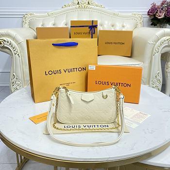 Louis Vuitton LV White Size 19 x 11.5 x 3 cm