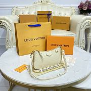 Louis Vuitton LV White Size 19 x 11.5 x 3 cm - 3
