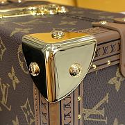 Louis Vuitton LV Box Handbag Size 28 cm - 4