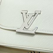 Louis Vuitton LV Shoulder Bag White Size 24.5 x 15.5 x 9 cm - 5