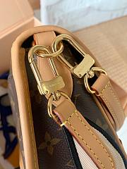 Louis Vuitton LV Shoulder Bag M45985 Size 24 x 15 x 9 cm  - 2