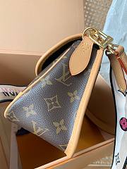 Louis Vuitton LV Shoulder Bag M45985 Size 24 x 15 x 9 cm  - 3