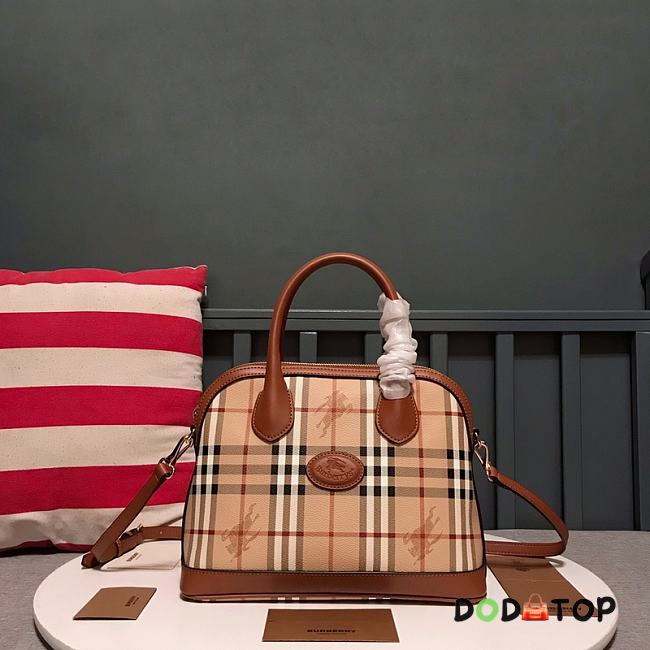Burberry Handbag Size 31 x 22 x 11 cm - 1