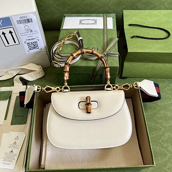 Gucci Handbag White Size 21 x 15 x 7 cm