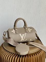 Louis Vuitton Papillon Bb Tourterelle Crème M46031 Size 20 x 10 x 10 cm - 1