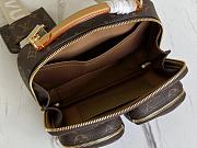 Louis Vuitton LV Shoulder Bag Size 18 x 11 x 10 cm - 4