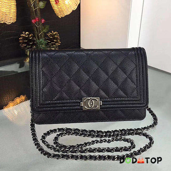 Chanel boy woc black caviar leather in gold & silver hardware Size 19 x 12 cm - 1