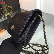 Chanel boy woc black caviar leather in gold & silver hardware Size 19 x 12 cm - 3