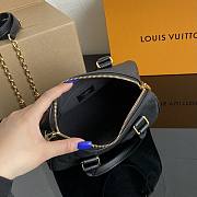 Louis Vuitton LV Shoulder Bag Size 21 x 12 x 15 cm - 4