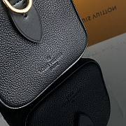 Louis Vuitton LV Shoulder Bag Size 21 x 12 x 15 cm - 5