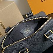 Louis Vuitton LV Shoulder Bag Size 21 x 12 x 15 cm - 6