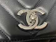 Chanel Grid Smooth Lines Sheepskin Silver Hardware 92236 Size 25 cm - 6