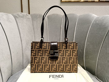 Fendi Shoulder Bag Size 28 x 19 x 10 cm